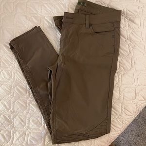 PrAna pants !
